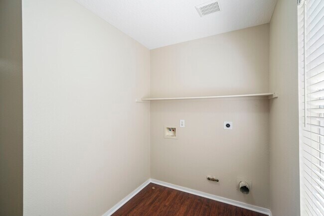 Building Photo - 13403 Scarab Dr