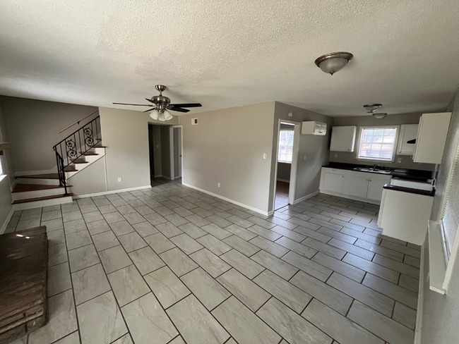 Building Photo - Large 4BR/2BA Whitehaven Home | 2,393 Sq Ft, Stone Fireplace, Hardwood BRs & 2-Car Garage