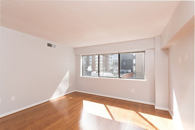 Building Photo - 1225 13th St NW