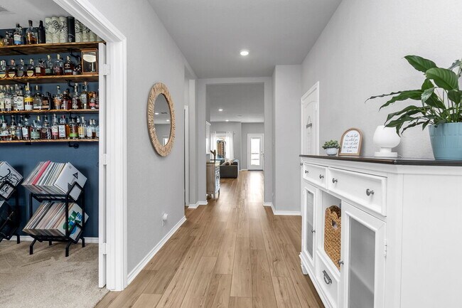 Building Photo - ASK ABOUT FREE APPLICATIONS THROUGH AUGUST!  "Spacious 6-Bedroom Retreat with 3.5 Baths and Over ...
