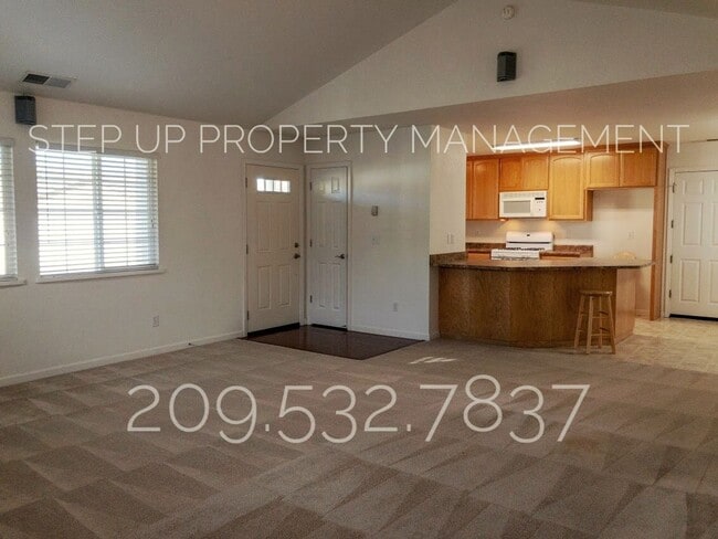 Building Photo - Serene Mountain Living at Clouds Rest: Stunning 3-Bedroom Home with Views