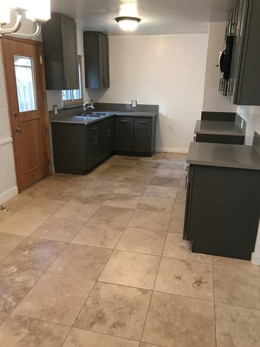 Building Photo - 10214 Darby Ave