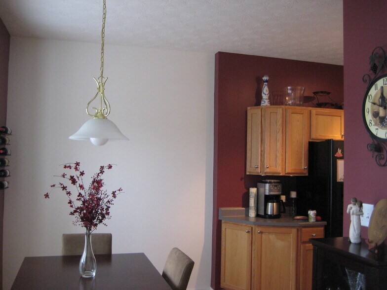 Building Photo - 3829 Taft Ave