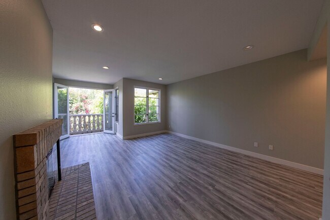Building Photo - 9756 Keeneland Row