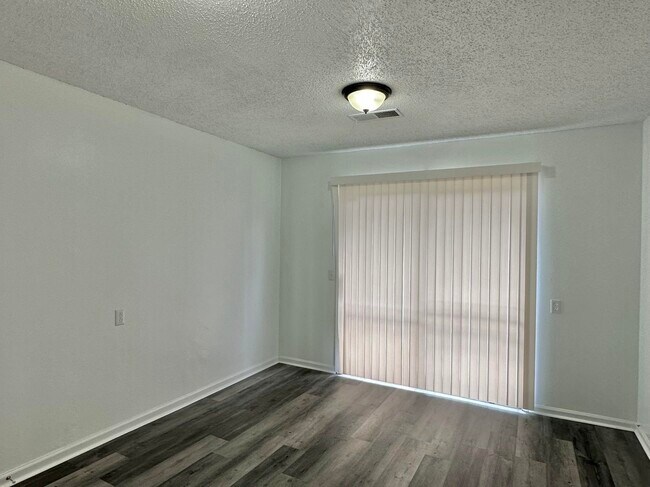 Building Photo - 4209 Camelot Ave