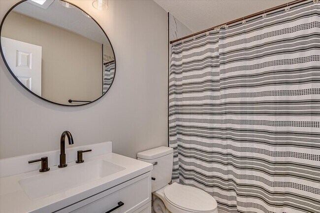 Building Photo - 304 Coral Way