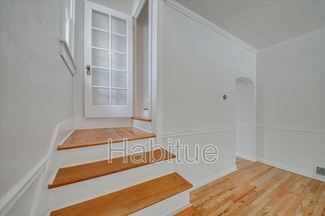 Building Photo - 1110 N 8th St