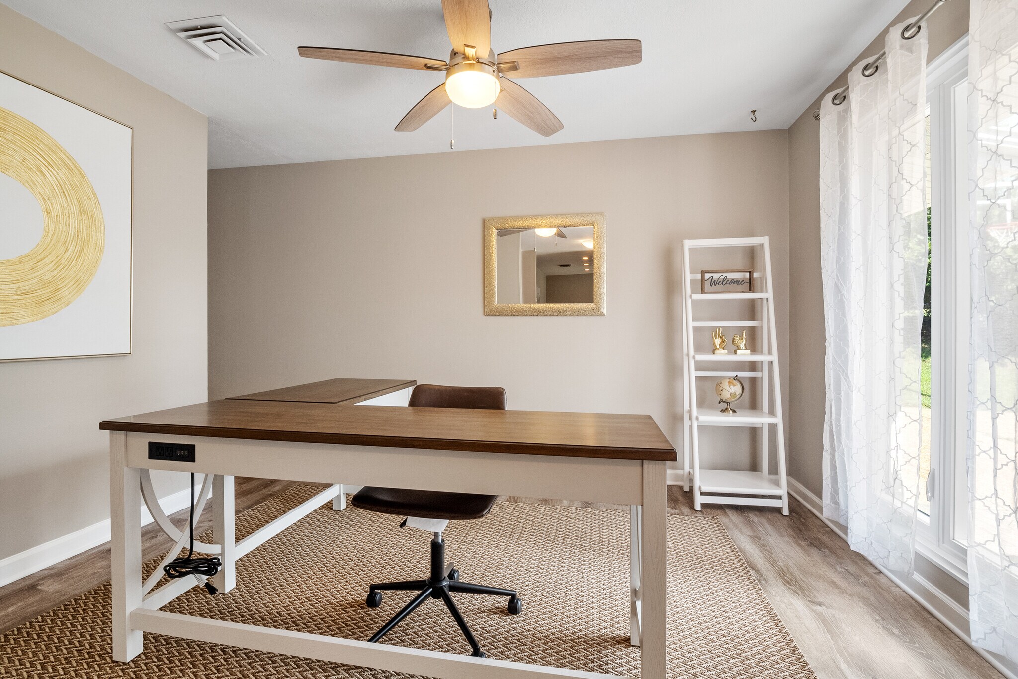 Building Photo - 1653 Pepperwood Dr