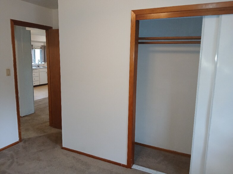 Building Photo - 404-404 N Morton St