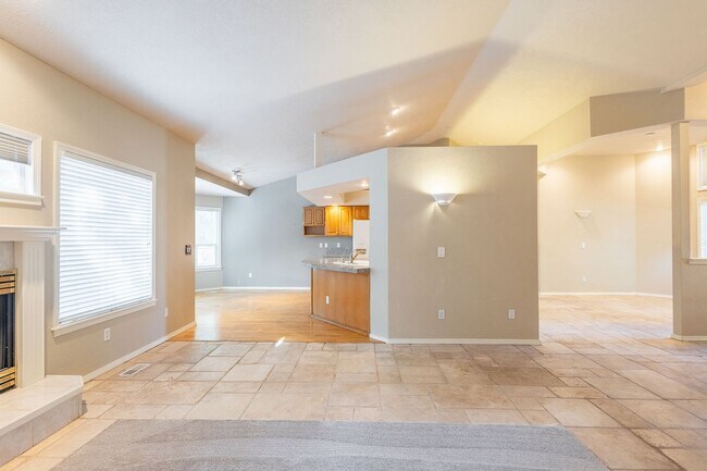 Building Photo - Beautiful home in the heart of Eagle