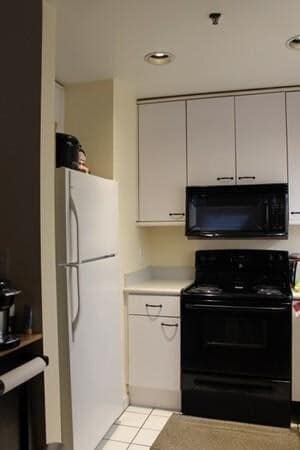Building Photo - 416 Marlborough St
