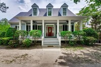 Building Photo - Beautiful home in Lake Carolina Harborside