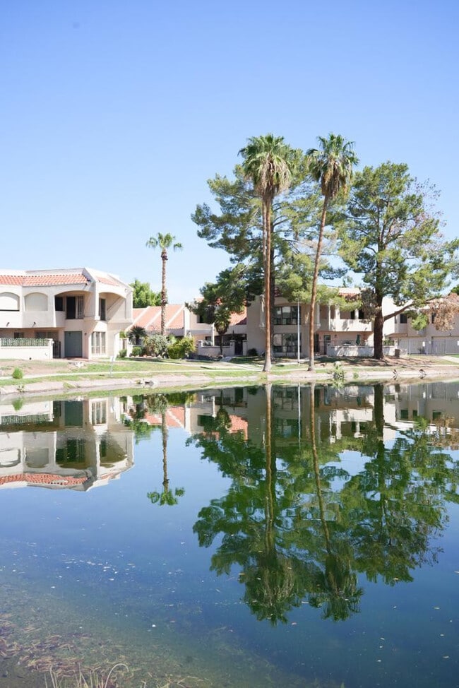 Building Photo - 11666 N 28th Dr