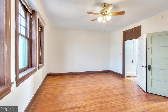 Building Photo - 1756 Park Rd NW