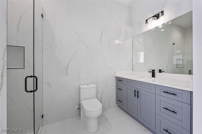 Building Photo - 1609 Nelson Rd N