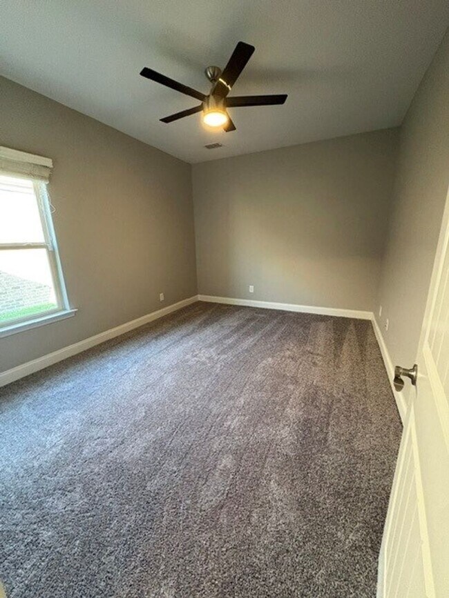 Building Photo - NOW AVAILABLE IN MILLSTONE!!