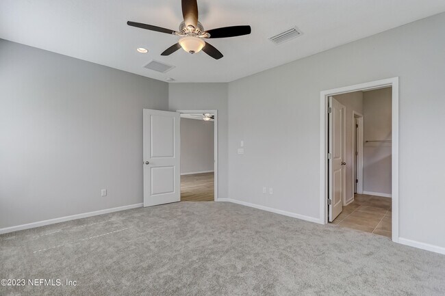 Building Photo - 278 Holly Forest Dr
