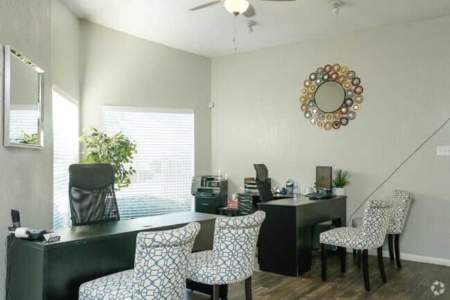 Interior Photo - Avistar At Copperfield