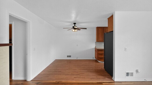 Building Photo - 1155 18th St NE