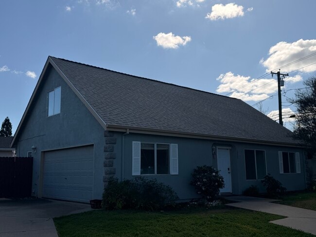 Building Photo - 1253 Ravenshoe Way