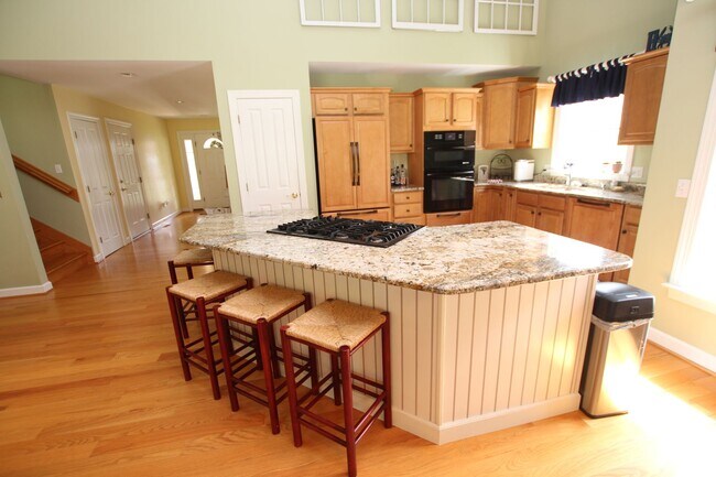 Building Photo - Discover the allure of year-round living i...
