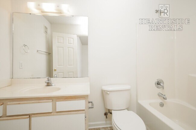 Building Photo - 330 Brownlea Dr
