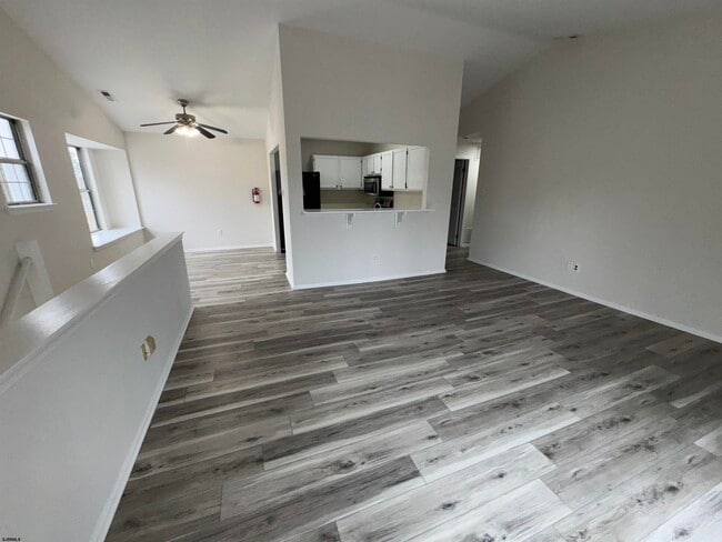 Building Photo - 4893 Bayberry Pl