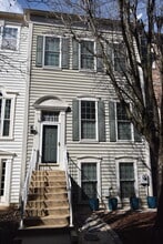 Building Photo - Quantrell Mews