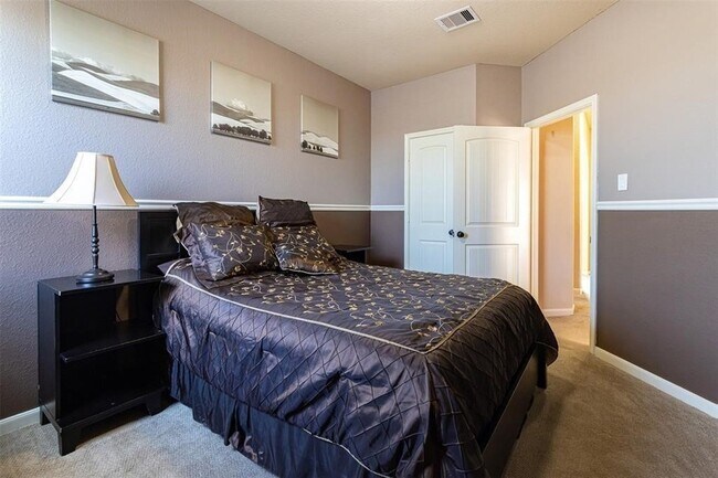 Building Photo - 18311 Red Oak Manor Ln