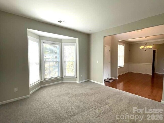 Building Photo - 10345 Falling Leaf Dr NW