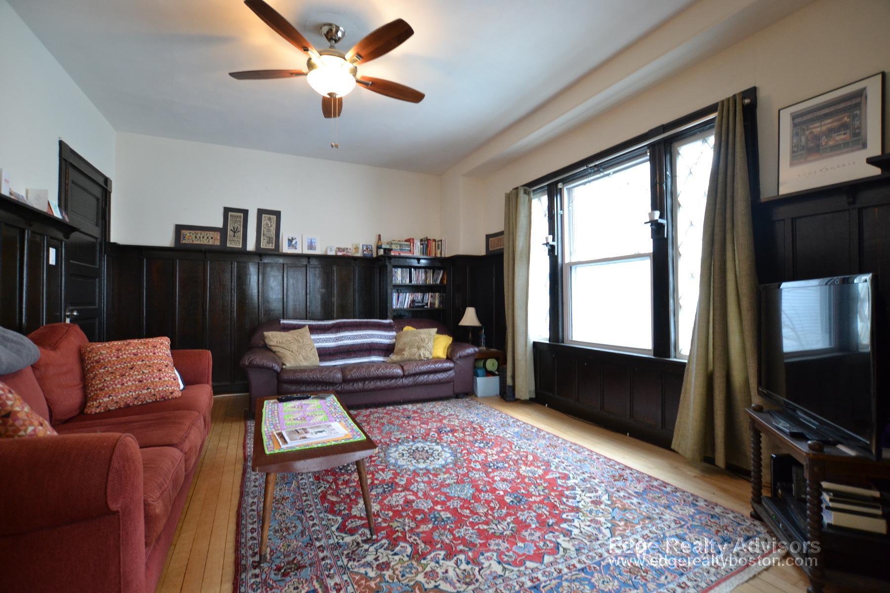 Building Photo - 56 Etna St