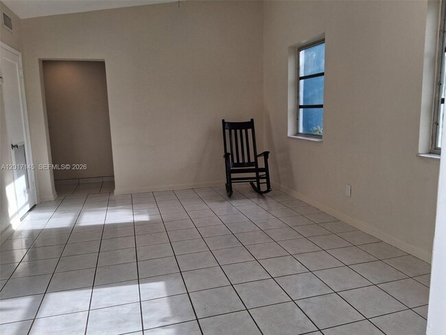 Building Photo - 6511 SW 63rd Ct