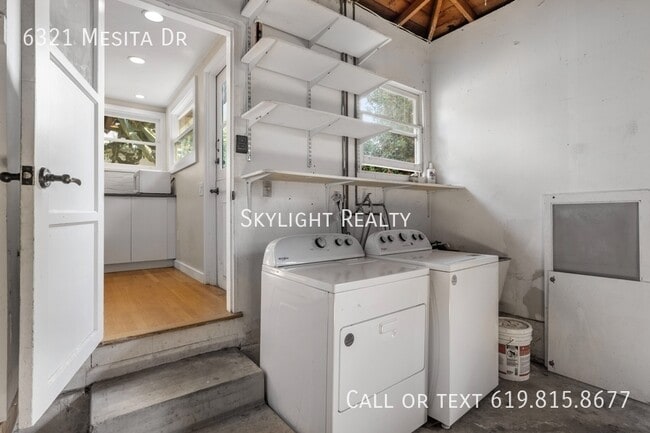 Building Photo - 6321 Mesita Dr