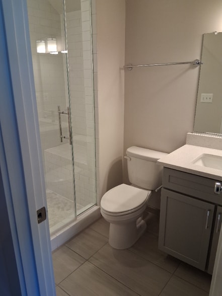 Building Photo - 5158 Ridgeview Retreat Dr