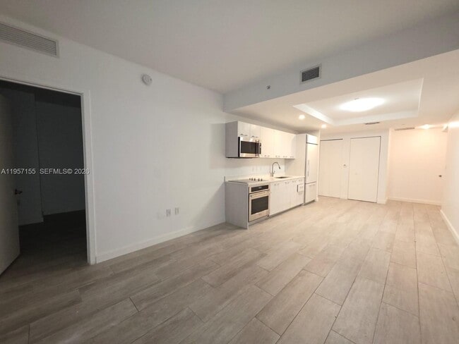 Building Photo - 55 SW 9th St