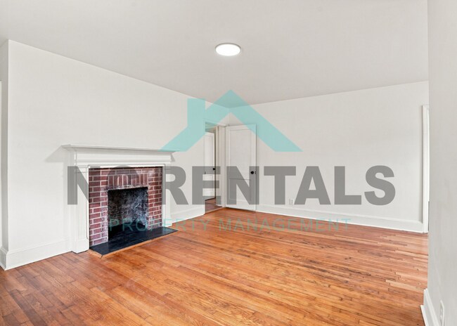 Building Photo - 141 Marthas Ln-