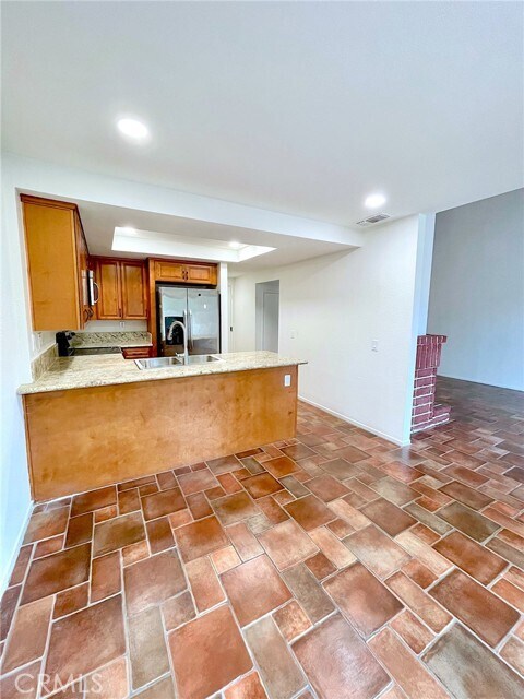 Building Photo - 809 Creekside Dr