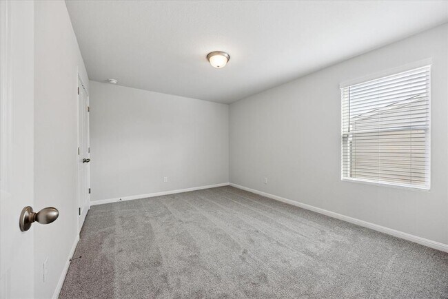 Building Photo - 103 Elm Br Trl