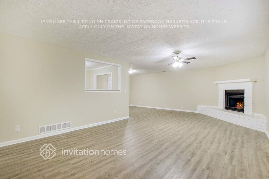 Building Photo - 3077 Sasanqua Ln SW