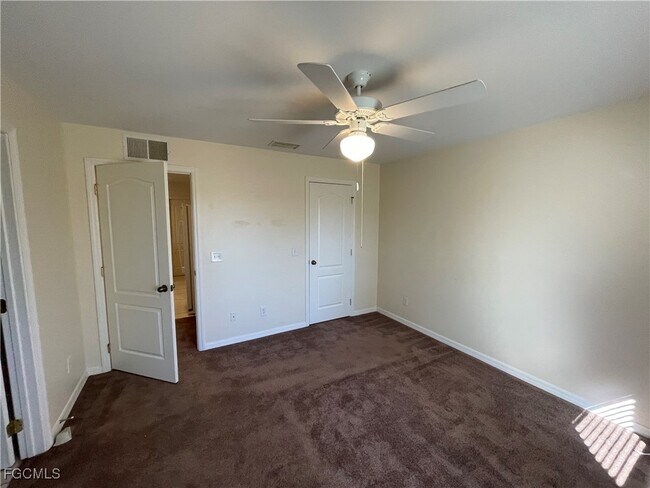 Building Photo - 2639 NW 24th Pl