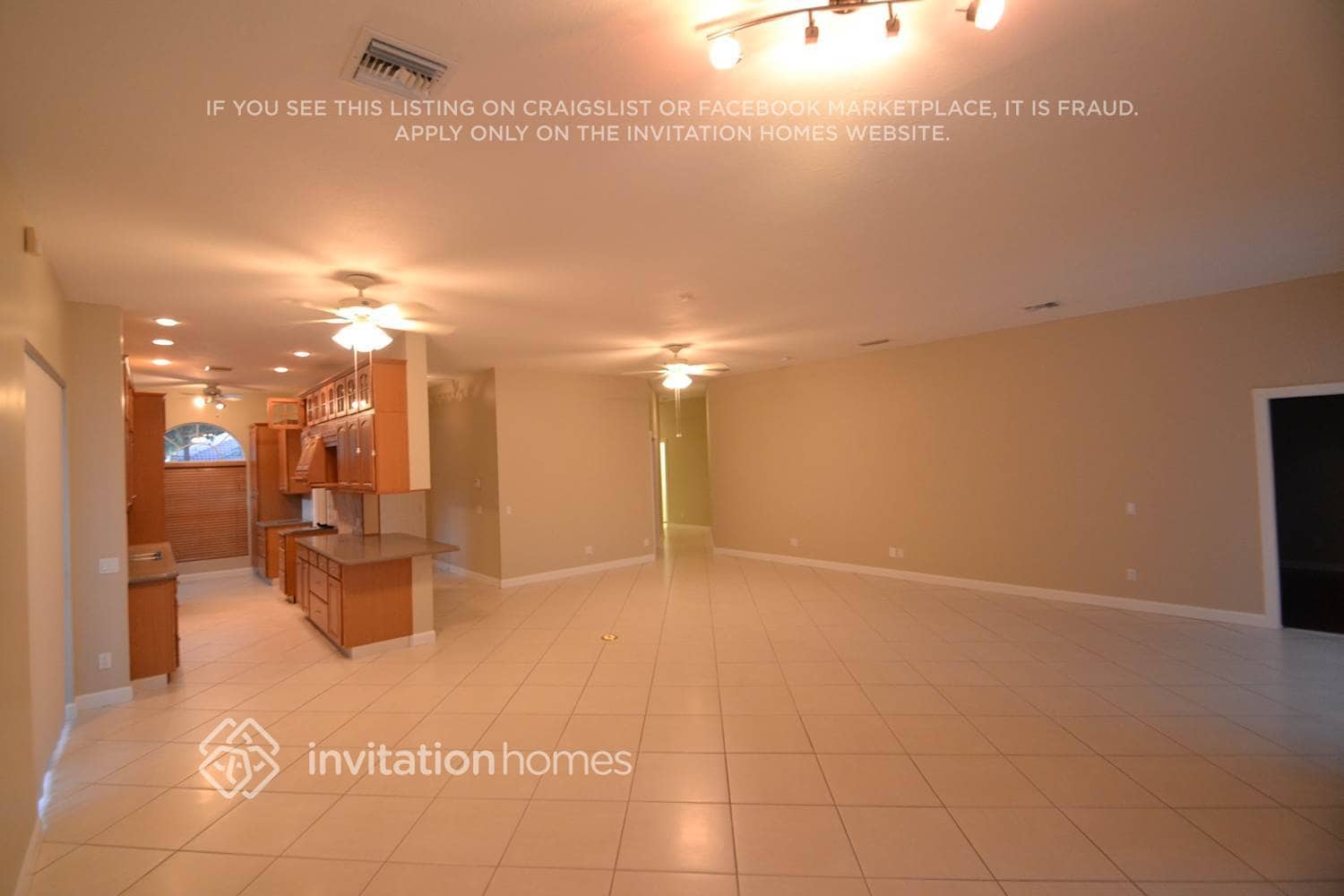 Building Photo - 195 E Tall Oaks Cir