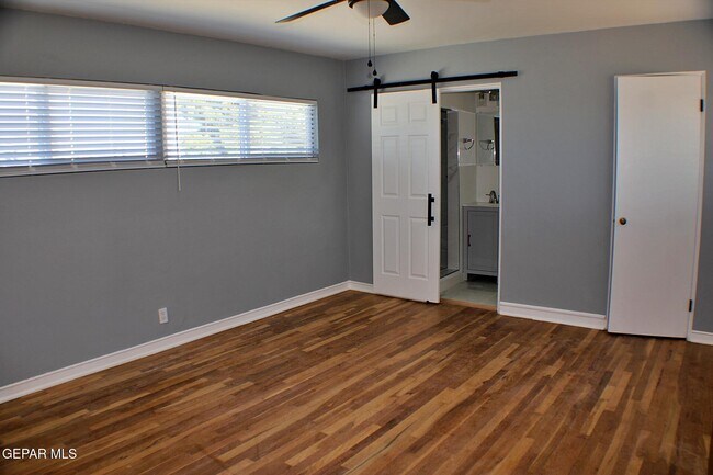 Building Photo - 1214 Stockwell Ln