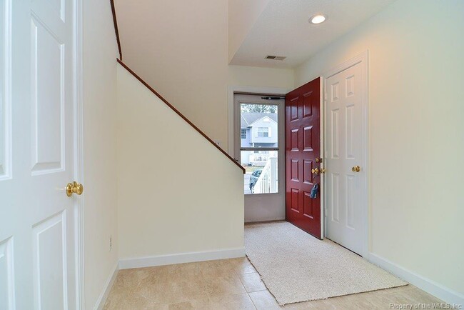 Building Photo - 5339 Aden Ct