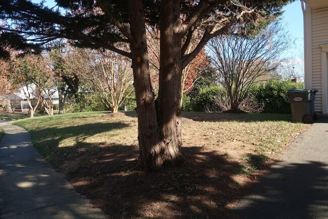 Building Photo - 4501 Deane Ct