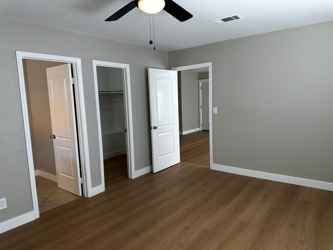 Building Photo - Freshly Updated 3bd/2ba home for rent!