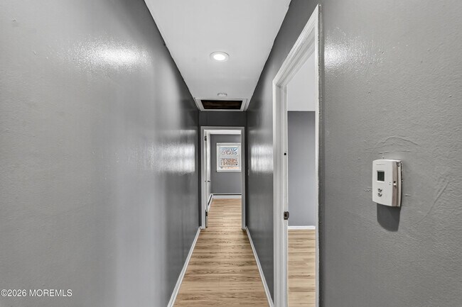 Building Photo - 217 Orange Ave