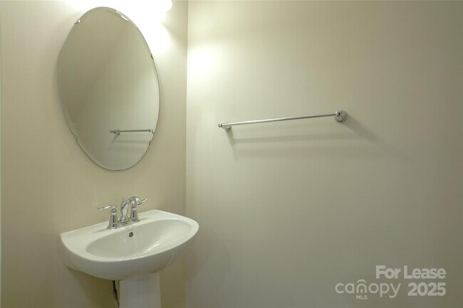 Building Photo - 9510 Birkwood Ct