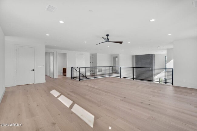 Building Photo - 6975 North 39th Pl