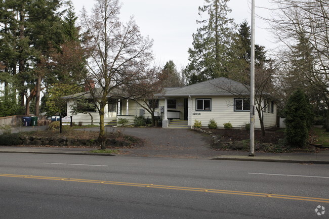 Building Photo - 12722 NE 15th Ave