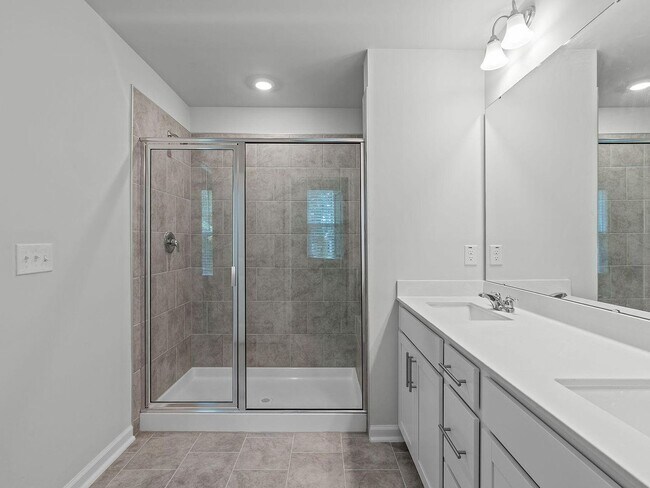 Building Photo - 3BR Like-New Townhome – GREAT PRICE - Community Pool/Playground